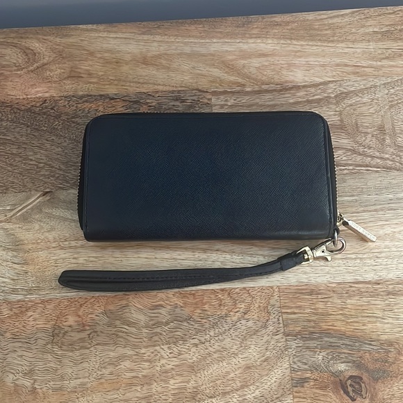 Tory Burch Black Saffiano Wallet Clutch - Picture 2 of 3